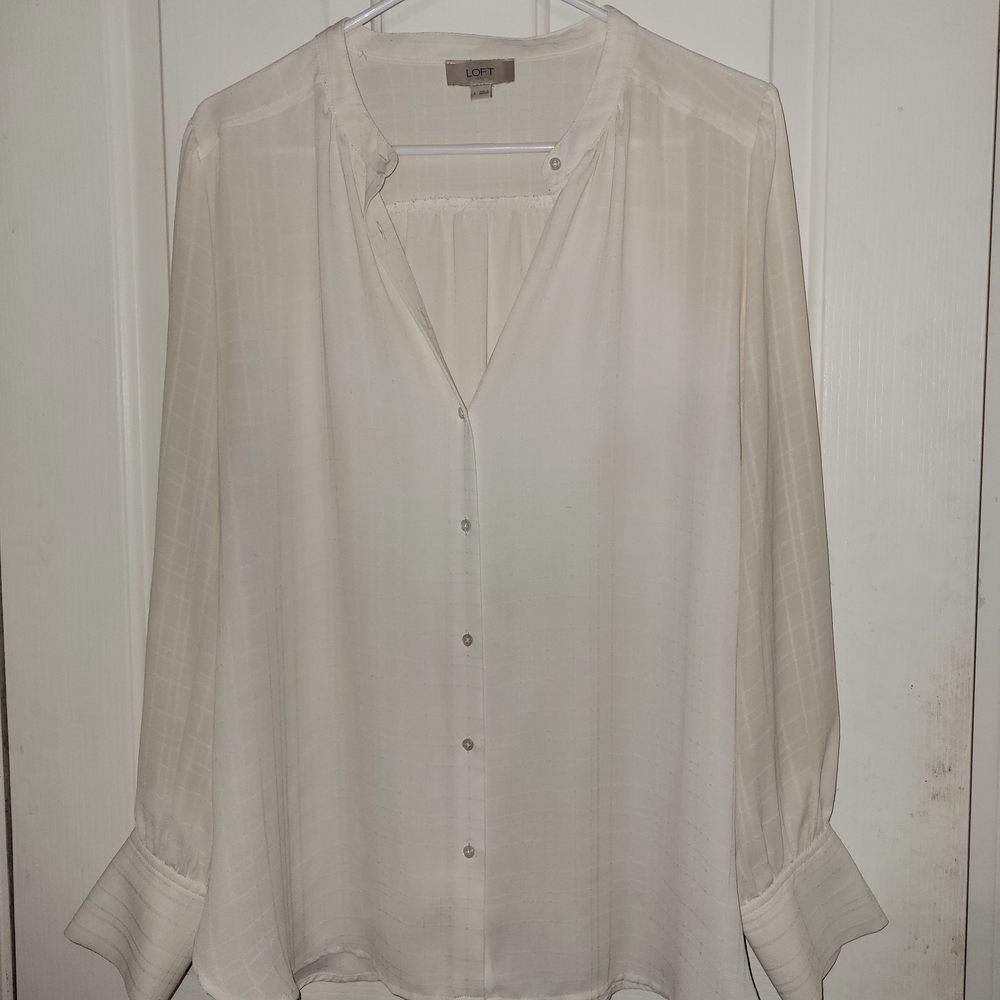 LOFT Women's Ivory Button-Down Blouse